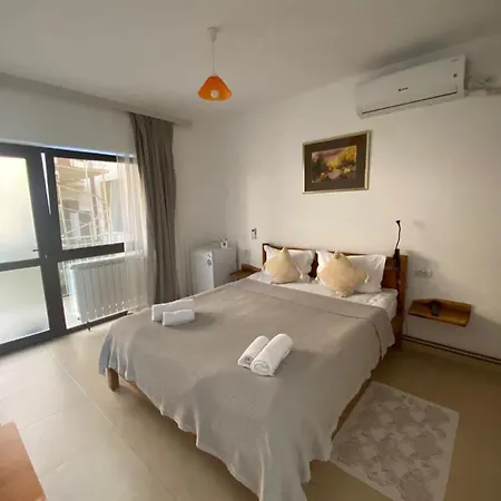 Azaleea Guest house