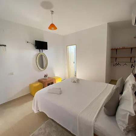 Guest house Azaleea